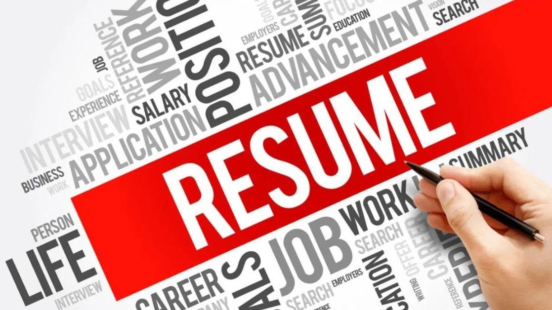Unlock Your Career Potential: The Benefits of Hiring Professional Resume Writers in the GCC for the GCC